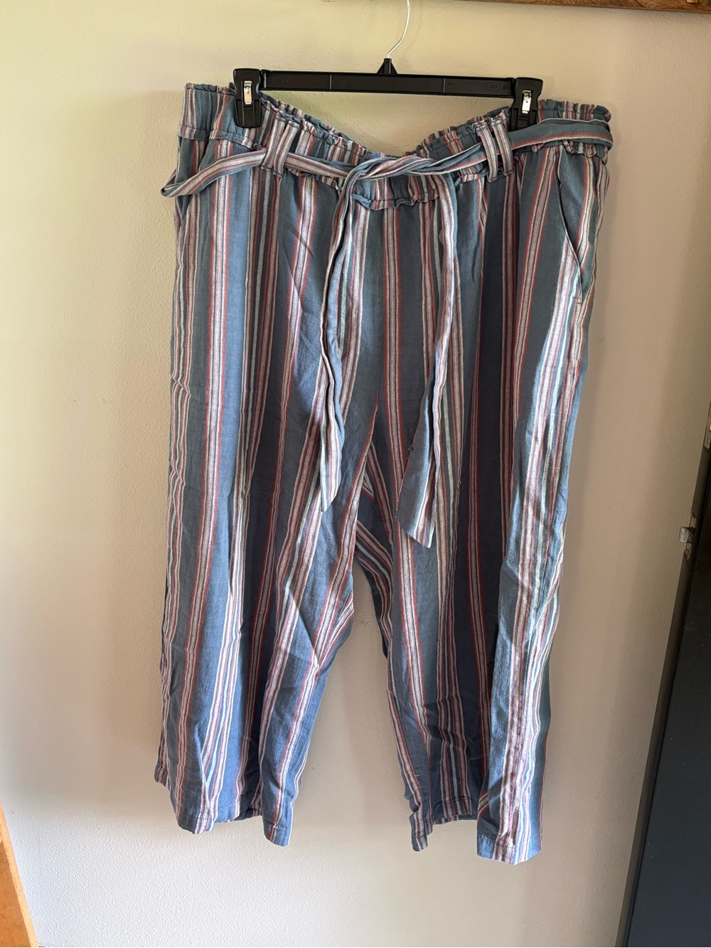 Cropped wide leg pants